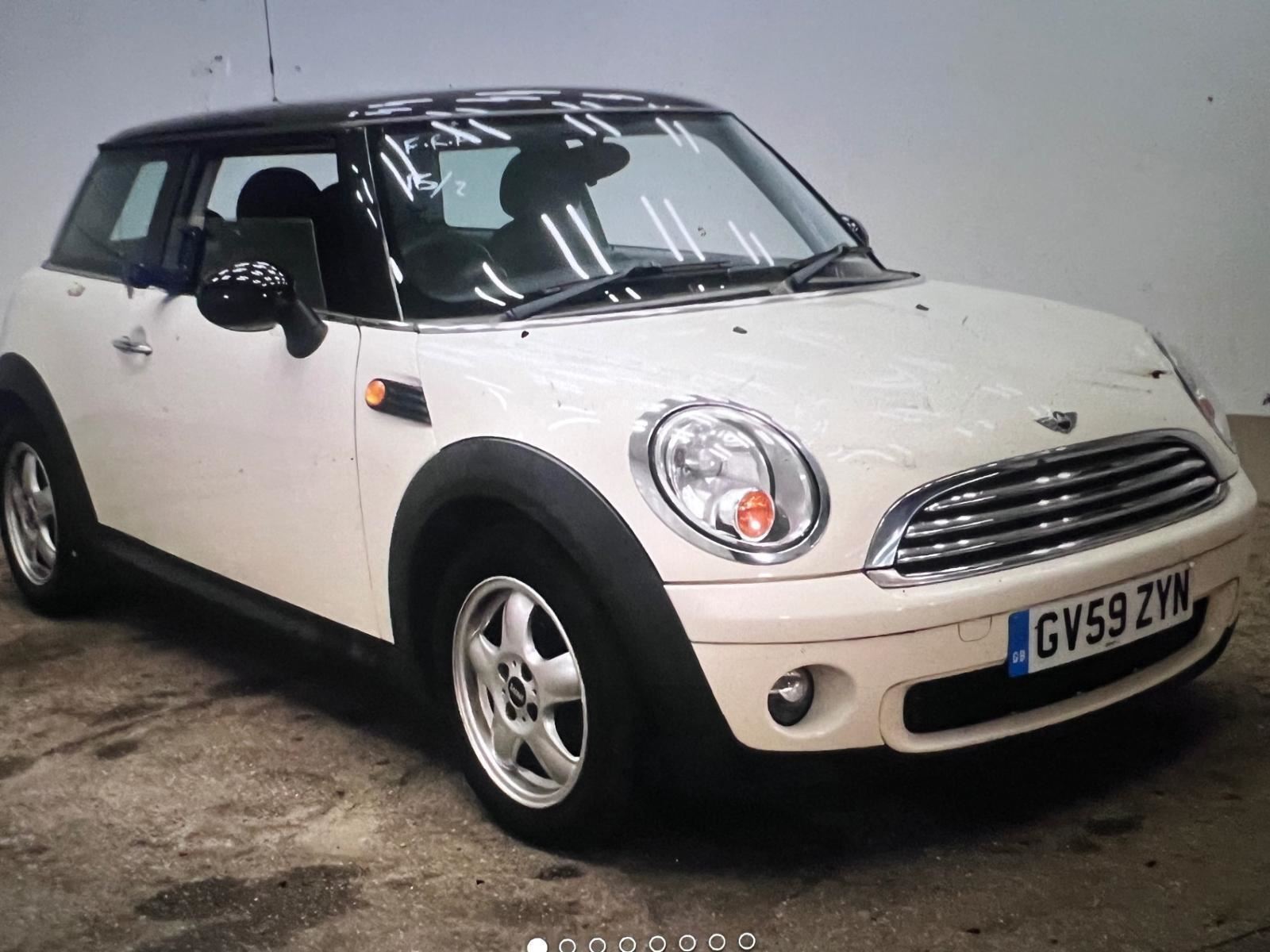 AJ Halliday Ltd - Showroom | MINI COOPER 1.6 AUTOMATIC LOW MILES WHITE ...