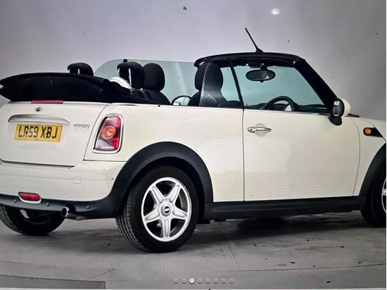 Picture of MINI COOPER CONVERTIBLE WHITE PETROL LEATHER ALLOYS